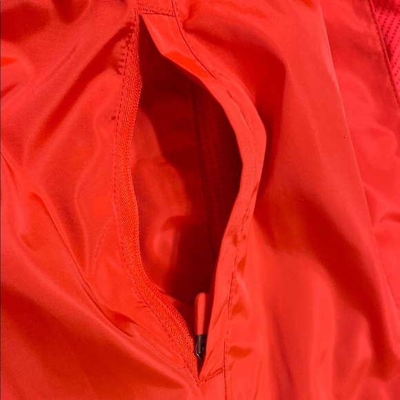 Fila coral (orangish -red) lightweight Hooded rain Jacket size XS - Picture 8 of 9